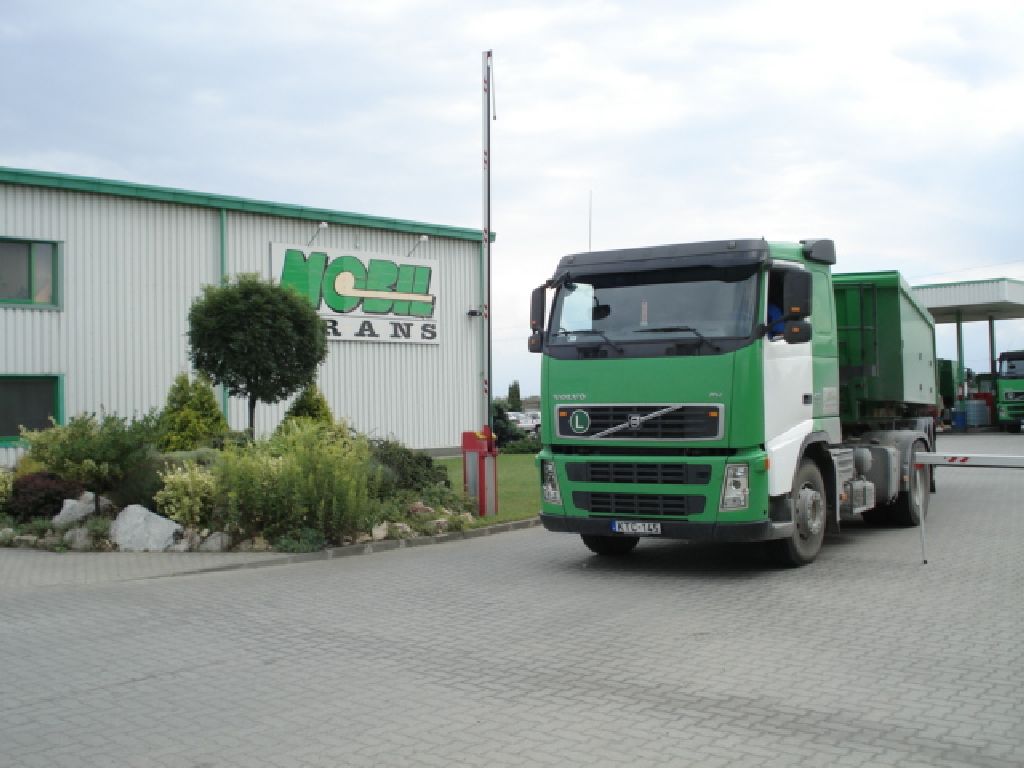 Volvo nyergesvontató